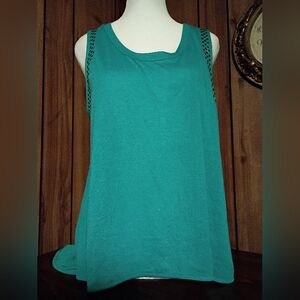 Col Story Split Back Tank